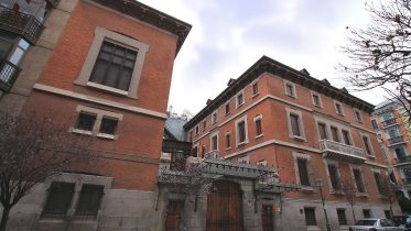 Palacio_de_Zabálburu_(Madrid)_03