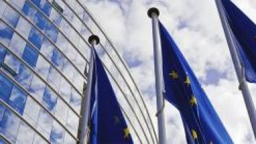 european-union-flags-480985277_1278x426